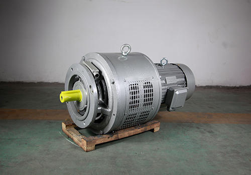Differences in Operation and Performance of Brushless DC Motors and Synchronous AC Motors